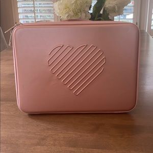 COPY - Riki travel case for makeup mirror